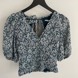 Abercrombie & Fitch Floral 3/4 Length Blouse size XS